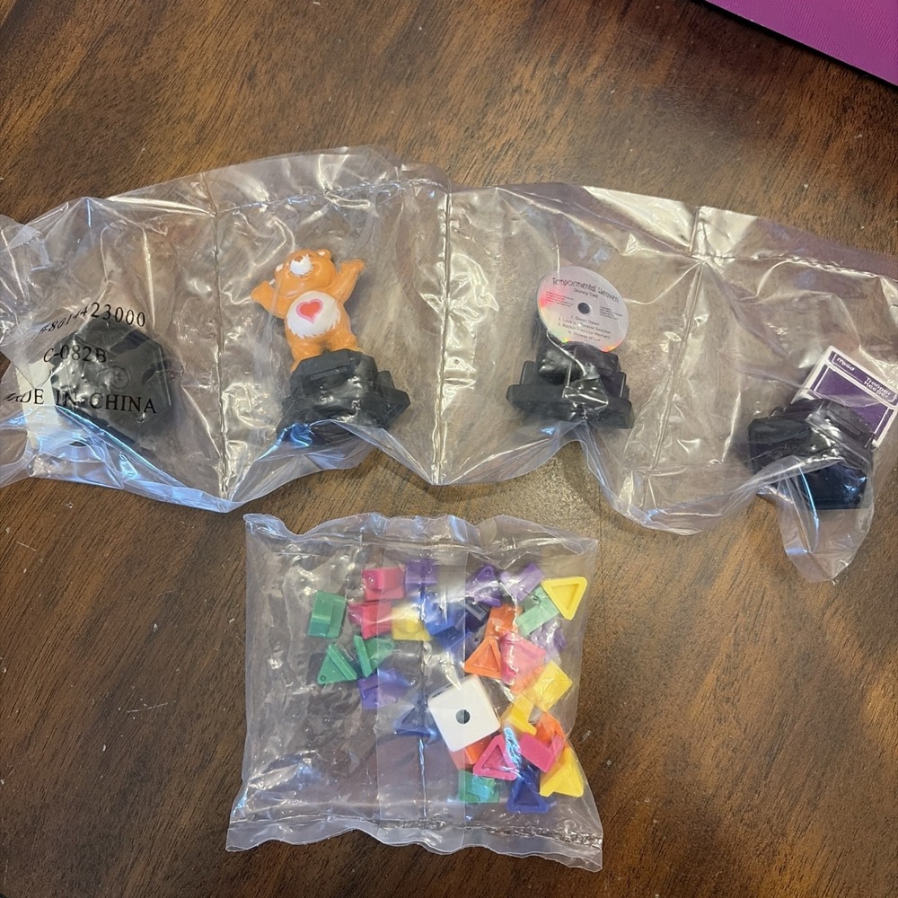 Trivial Pursuit Totally 80's Game Pieces Token Replacement Parts SEALED